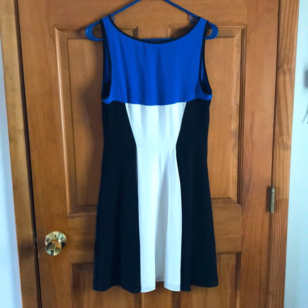 Express Fit & Flare Black White Blue Dress - Size 6 - Worn Once